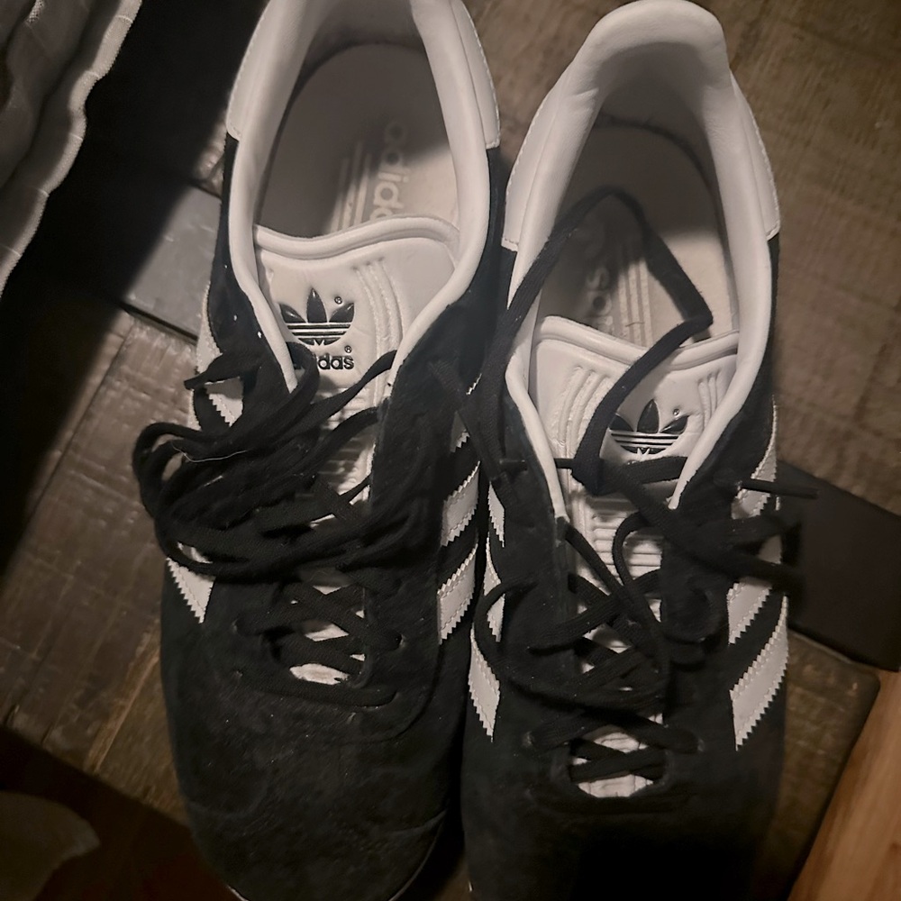 Adidas Gazelle Size 9.5
